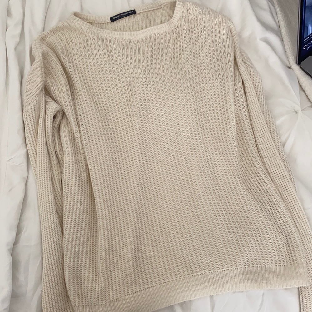 White waffle print sweater